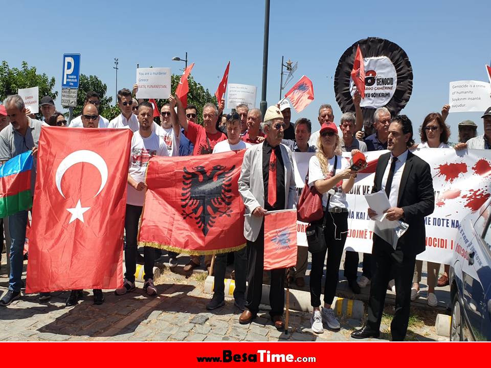 ÇAMERYA SOYKIRIMIN 78'NCİ YILDÖNÜMÜ İZMİR'DE ANILDI